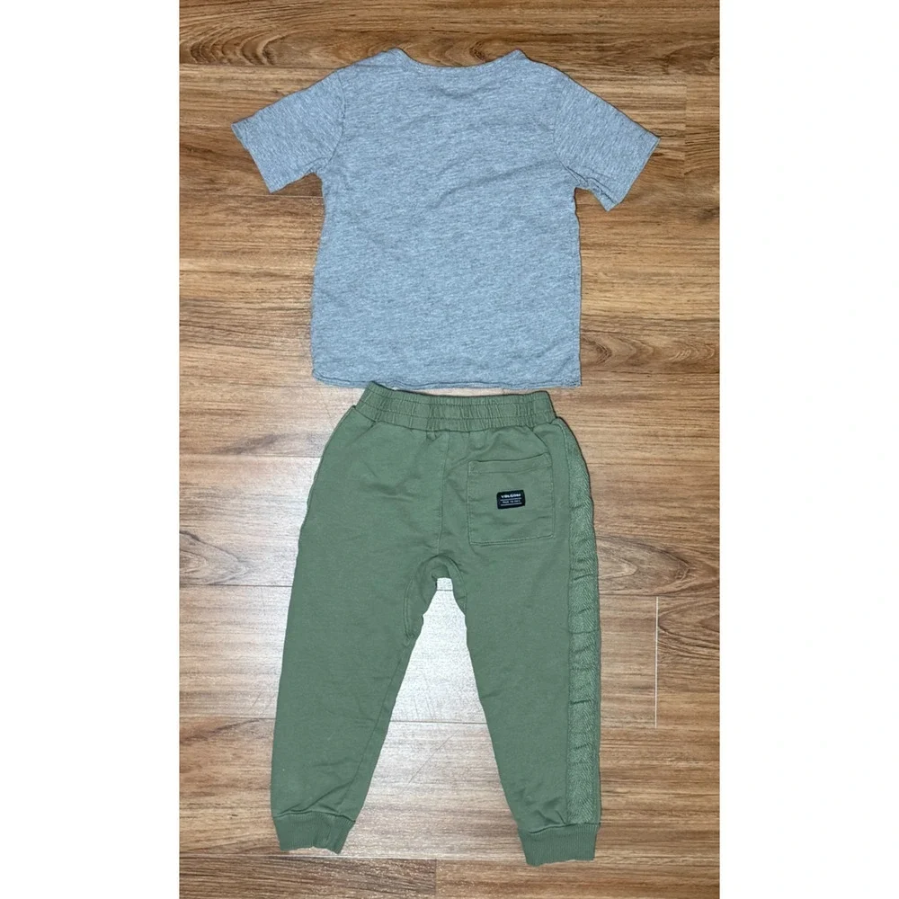 Volcom Gray Smiley Face Logo Shirt & Green Joggers 2-Piece Set - Size 4T